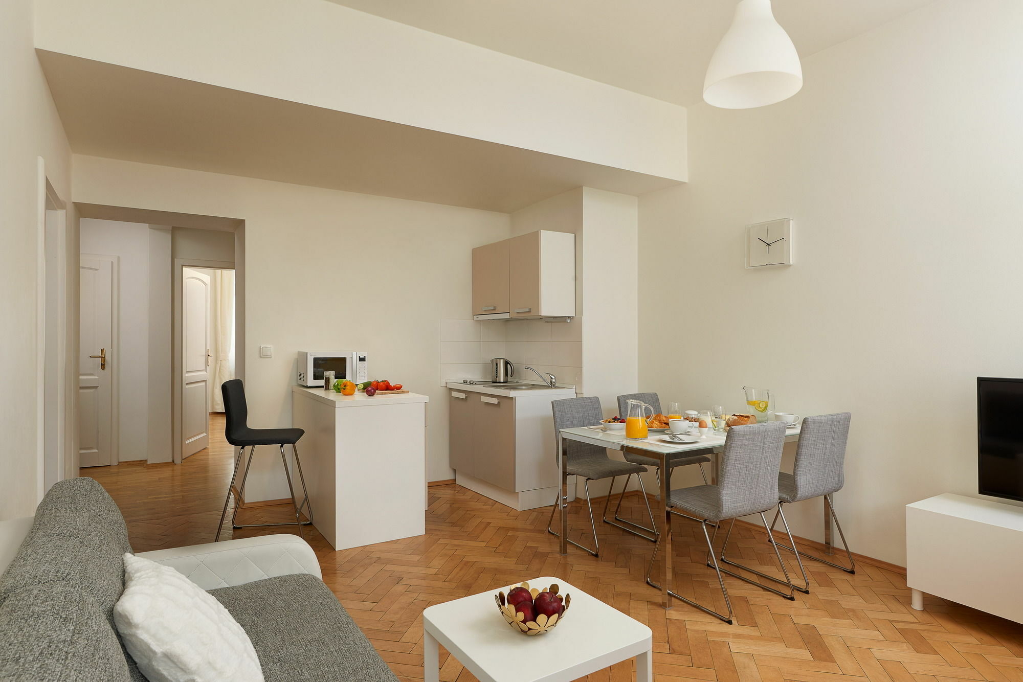 Vocelova 4* Praga